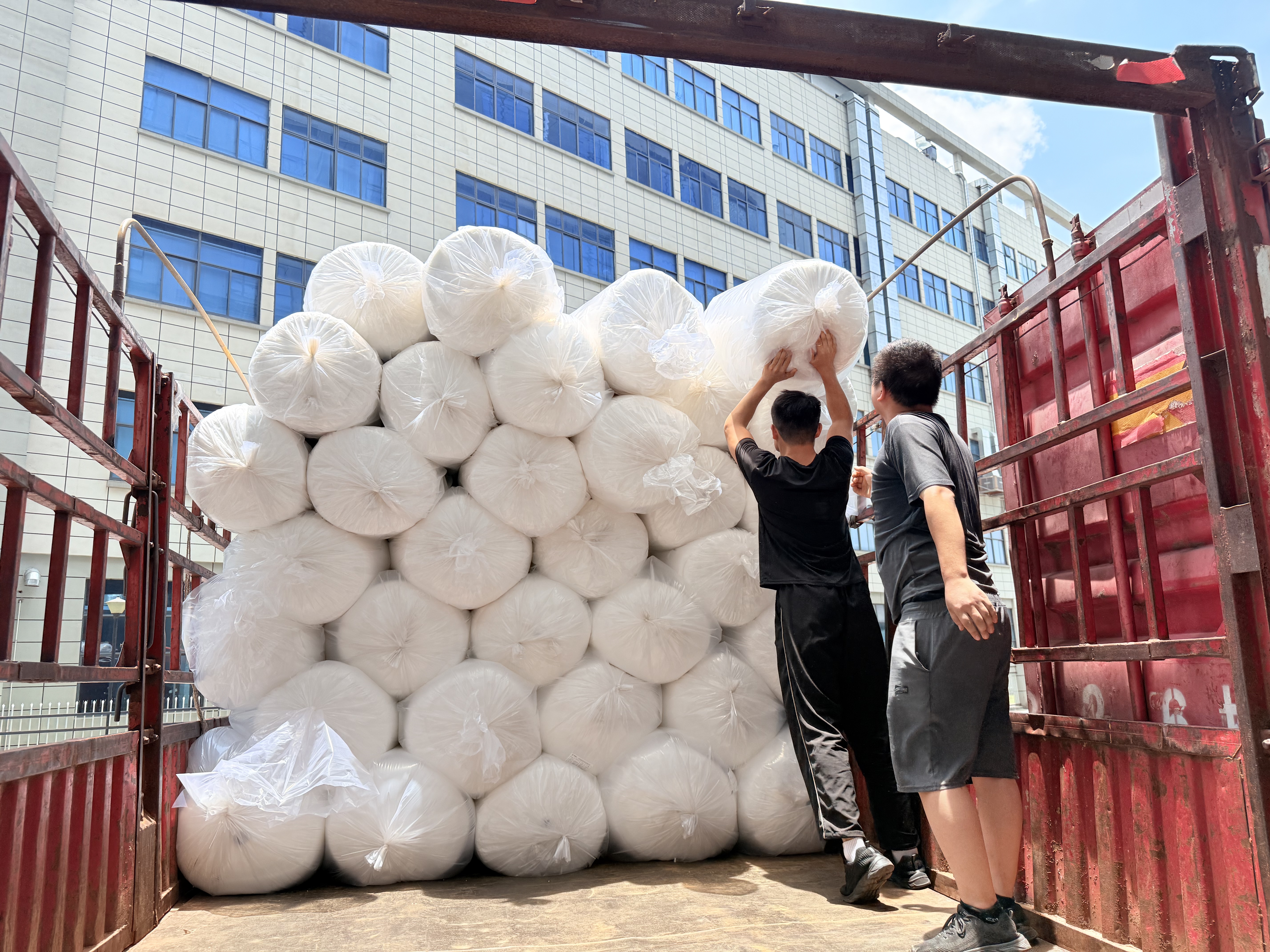 安裝團(tuán)隊(duì)